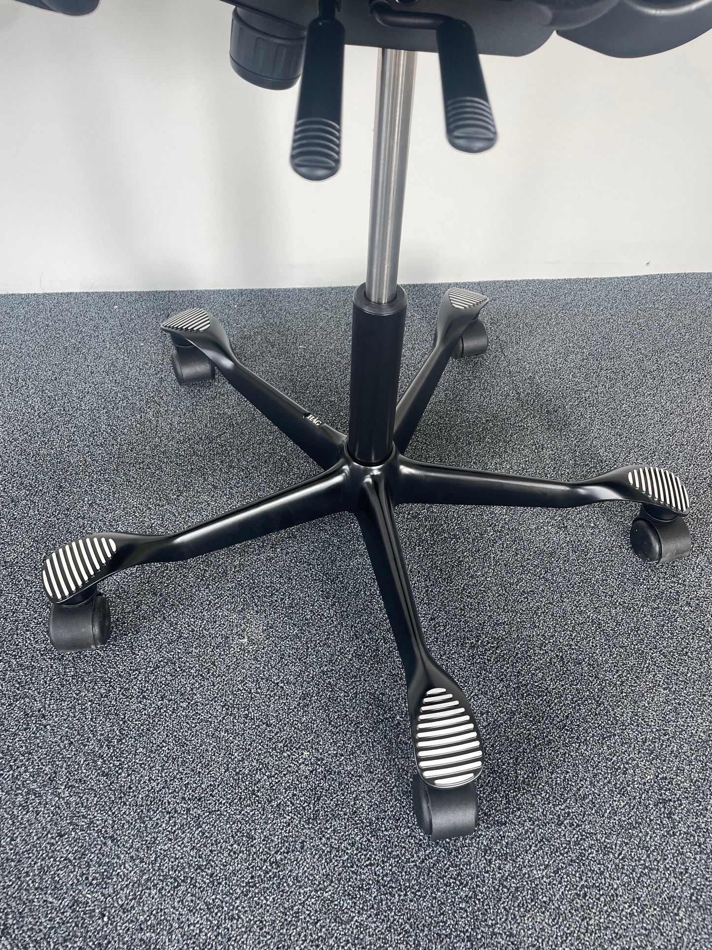 Hag Capisco 8106 Outlet
